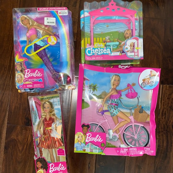 Barbie Other - *SOLD**Barbie doll lot